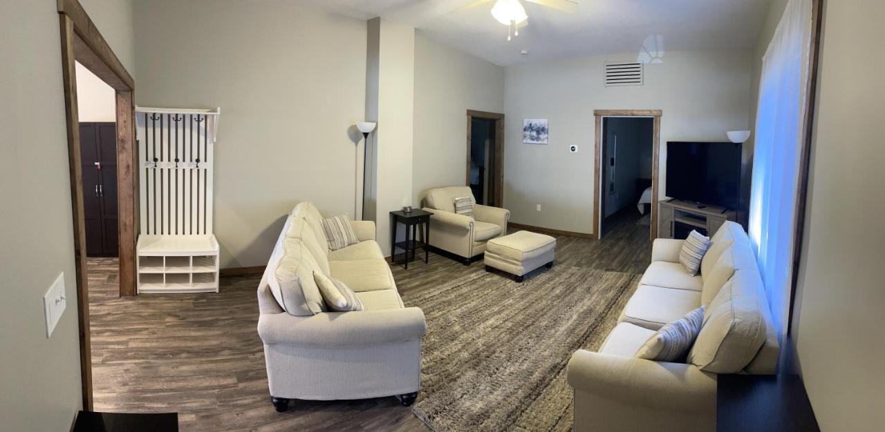Downtown Farmhouse: Modern 3-Bed Apartment near Honeywell Theater Wabash Exterior photo